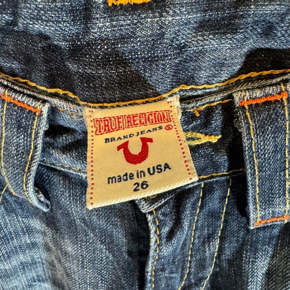 True Religion Low Rise Raw Hem Jean in Mid Wash Slim Fit Womens 26x31 - Picture 7 of 10